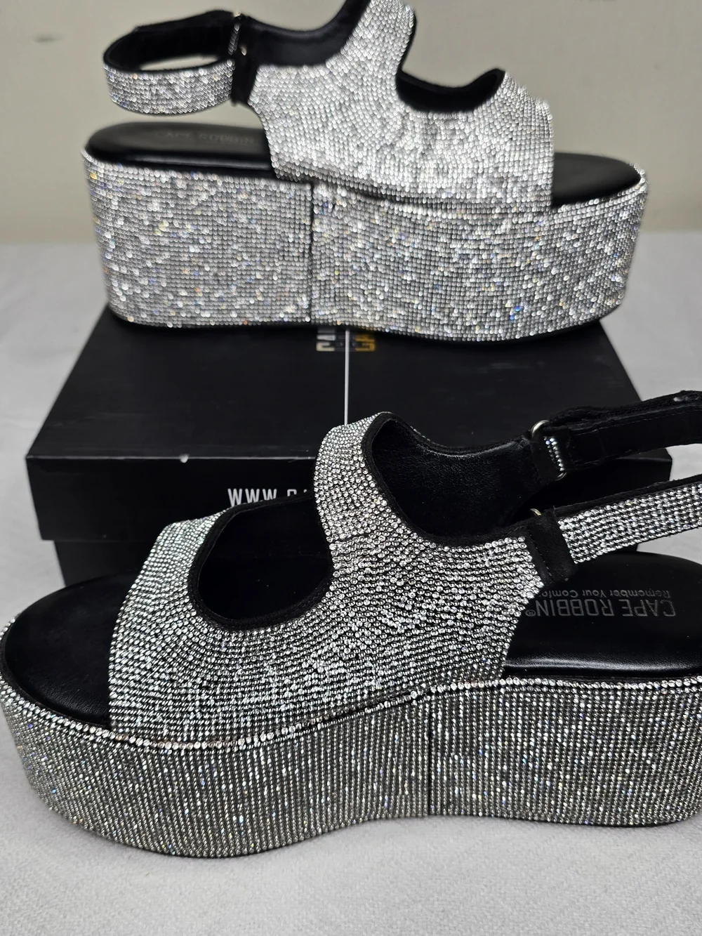 Women's Silver Rhinestone Platform Sandals – Size 10